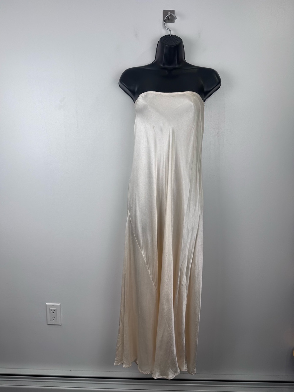 Dissh Women Satin Strapless Midi Dress Size 8 US